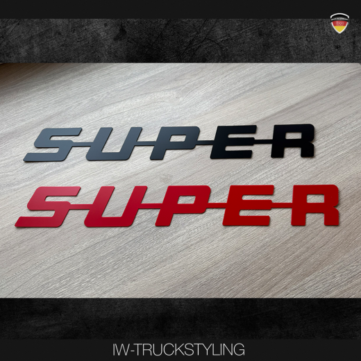 Schriftzug "Super" aus Kunststoff
