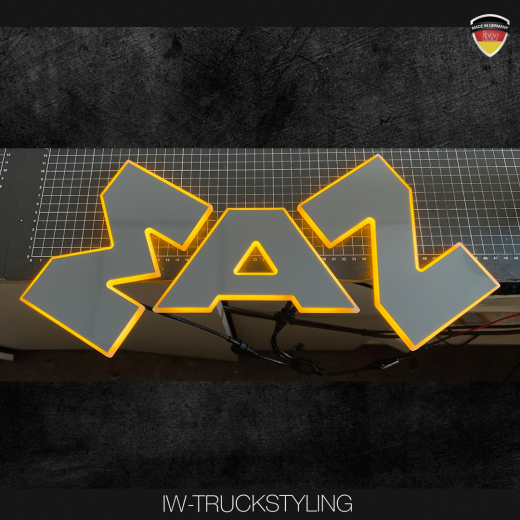 Beleuchteter MAN Schriftzug_83_02