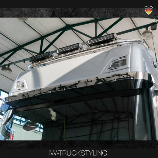 Edelstahlapplikation für Sonnenblende oben mit LED-Ausschnitt für Scania S/R