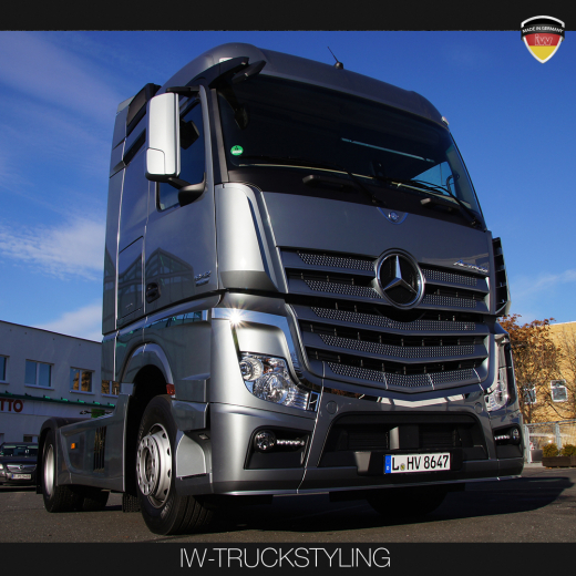 Edelstahl Applikation für den Mercedes Benz Actros