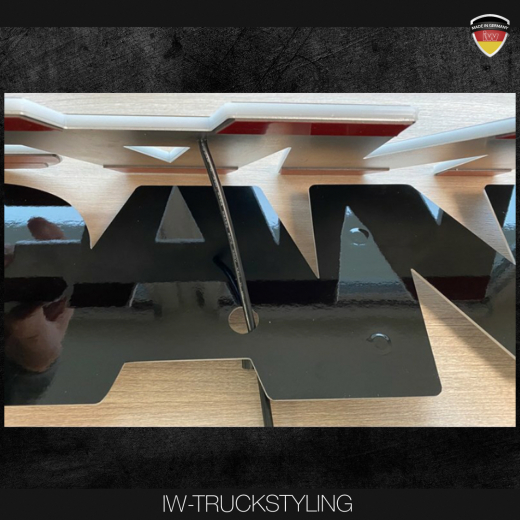 Adapterplatte für LED Schriftzug Scania